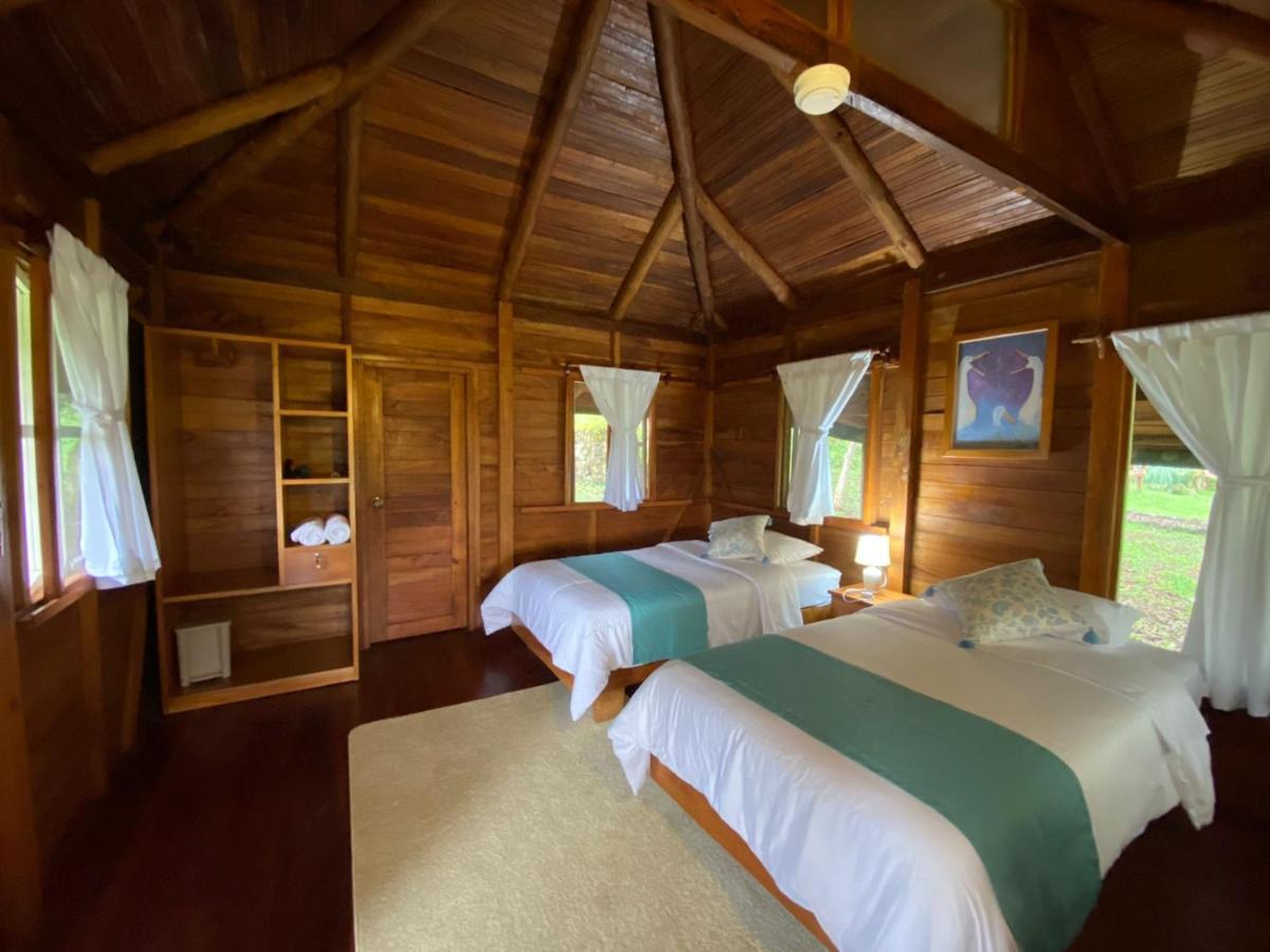 Galapagos Cabanas Eden Bellavista  Exterior photo