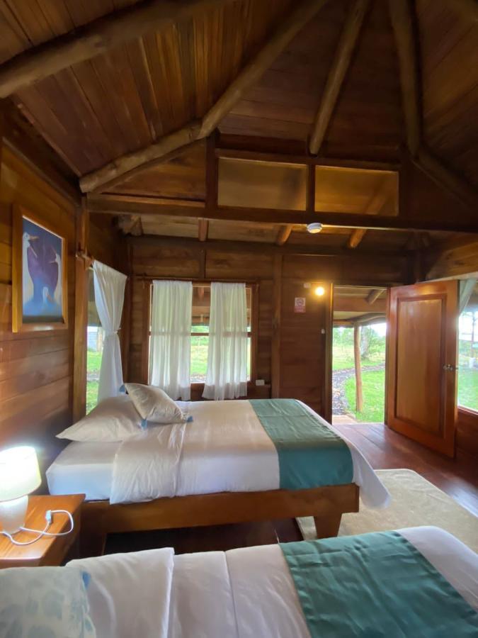 Galapagos Cabanas Eden Bellavista  Exterior photo