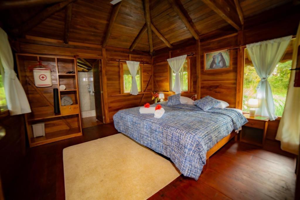 Galapagos Cabanas Eden Bellavista  Exterior photo